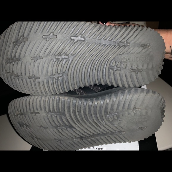 boys adidas running sneakers - Picture 4 of 4